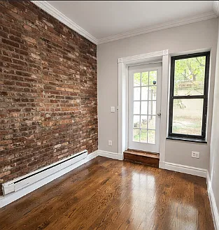 230 East 32nd Street — Photo 2