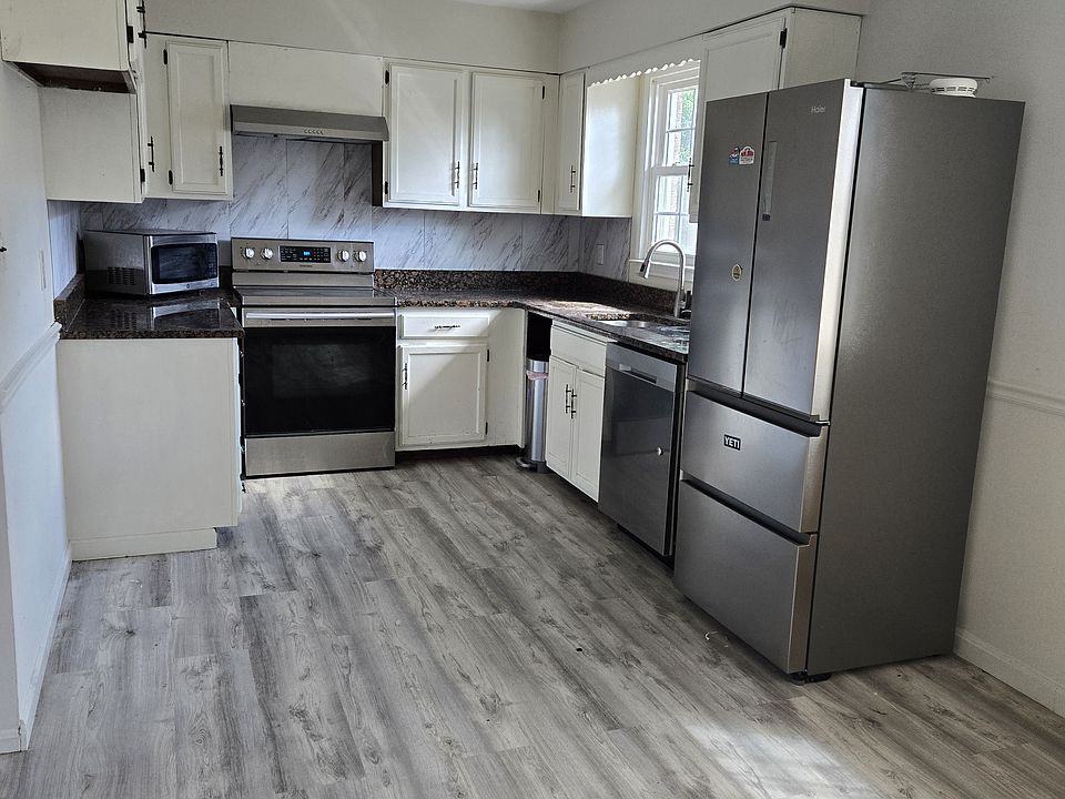 1st image of 4529 King Edward Ct