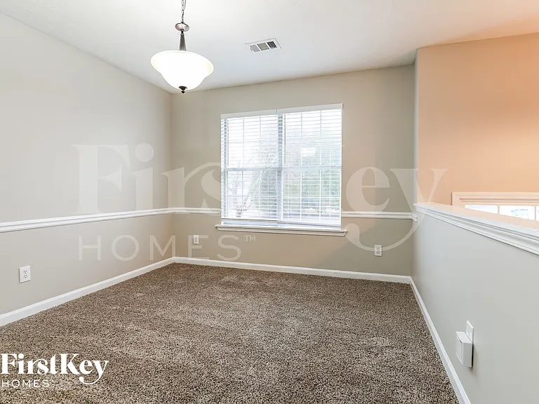 204 Whistleville Ct — Photo 5