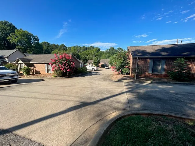 700 Battleground Villa Ct #8 — Photo 2
