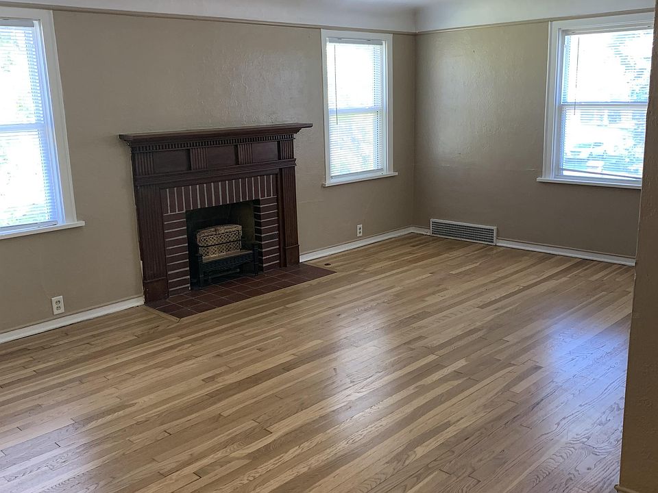 1st image of 410 Delaware Ave #4