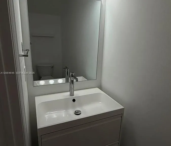 1531 Barcelona Way #3-30 — Photo 17