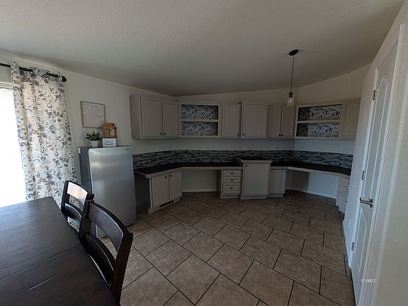 5th image of 858 Sandpiper Dr