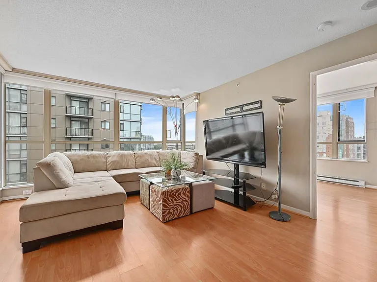 6191 Buswell St #90X — Photo 1
