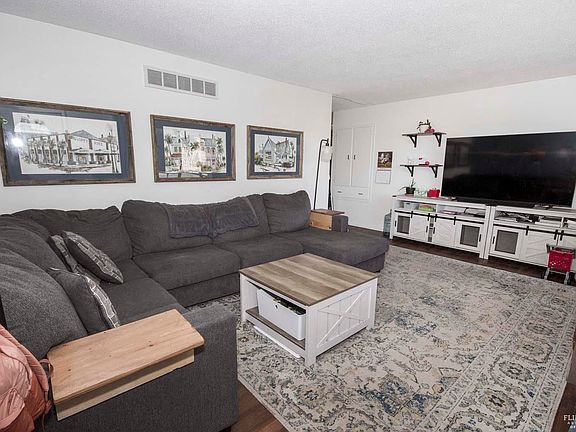 3rd image of 1117 Saint Marys Rd
