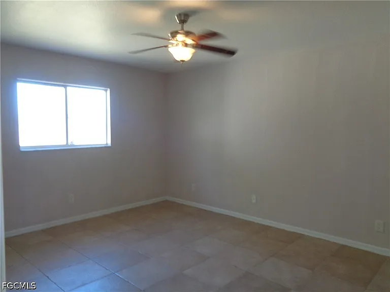 1101 NW 19th Pl — Photo 13