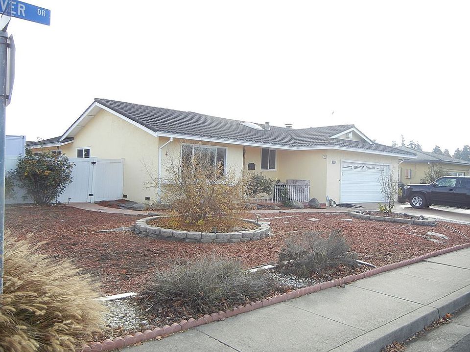 1st image of 2465 Andover Dr