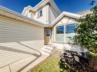 507 S Sheep River Close, Okotoks, AB T1S1S4
