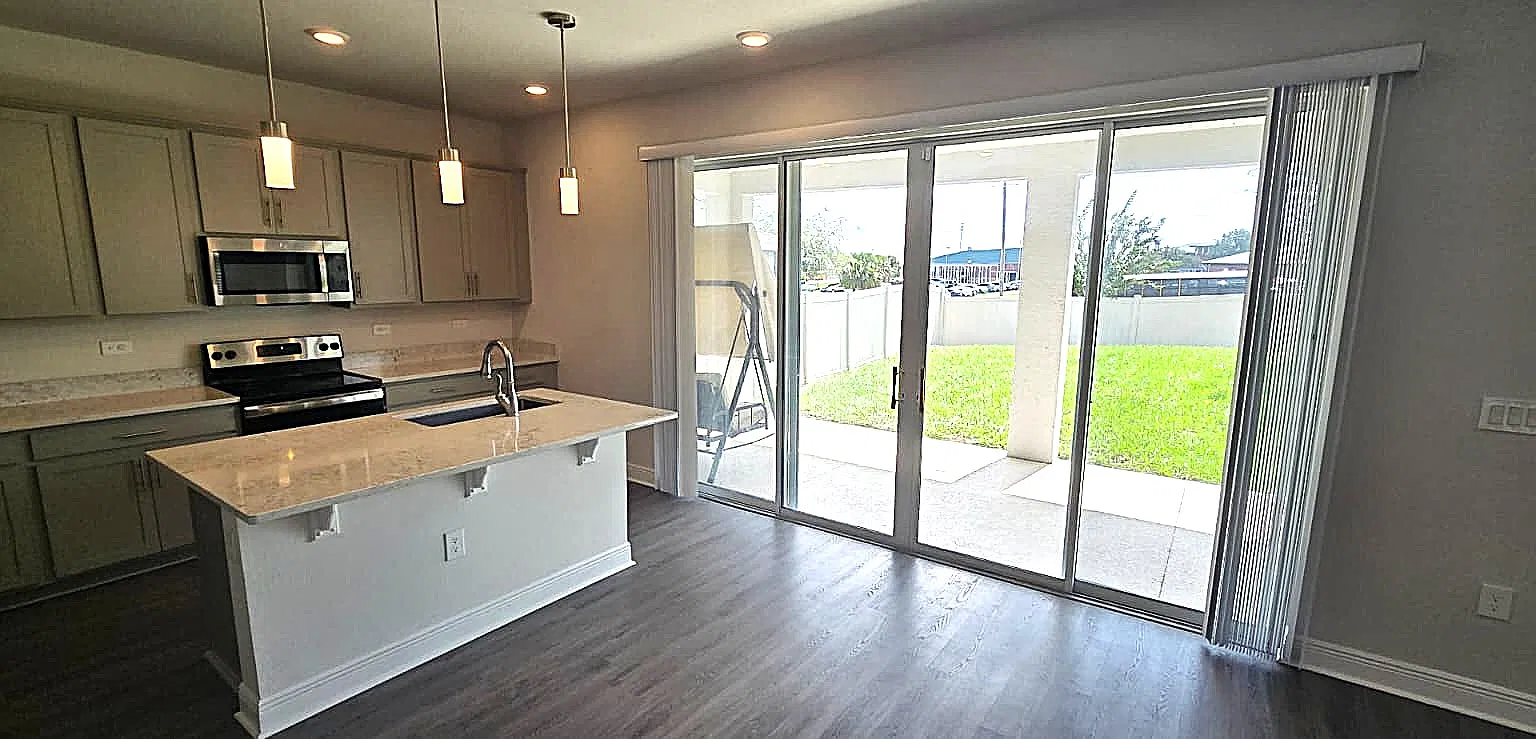 1128 Sugarwood Street - 1 — Photo 2