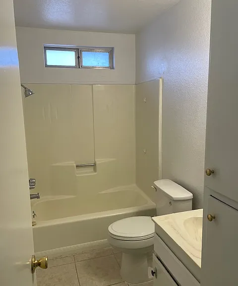 2544 Country Club Dr — Photo 15