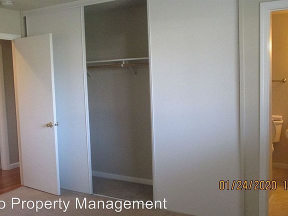 4th image of 359 Evergreen Dr