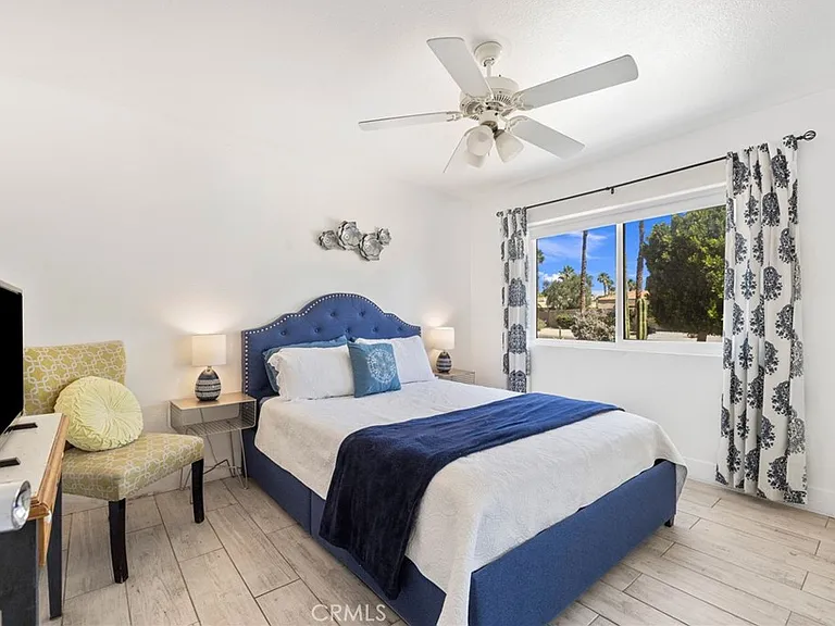 1479 E Francis Dr — Photo 14
