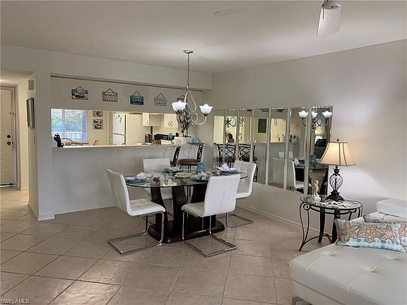 4th image of 7360 Glenmoor Ln APT 209