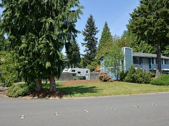 Large Corner Lot with RV Parking