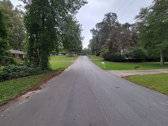 4th image of 5131 Oakdale Dr