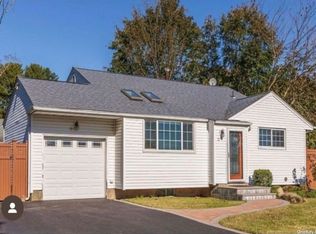 27 Viceroy Pl, Port Jefferson Station, NY 11776