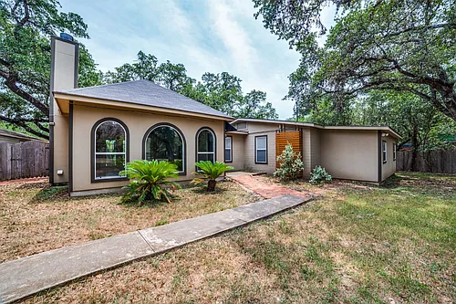 208 S Winston Ln Photo 1