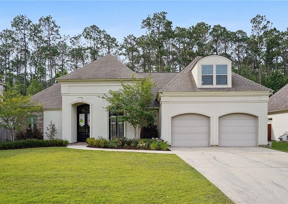 1st image of 229 Grande Maison Blvd