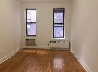 224 E 74th St APT 4C, New York, NY 10021