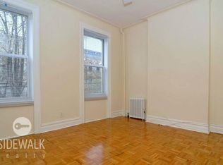 1864 Cornelia St APT 1L, Flushing, NY 11385