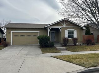 2144 NW Cedar Ave, Redmond, OR 97756