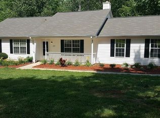 387 Lora Smith Rd, Newnan, GA 30265