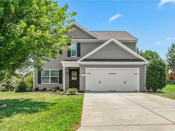 202 Carson Woods Dr, Burlington, NC 27215