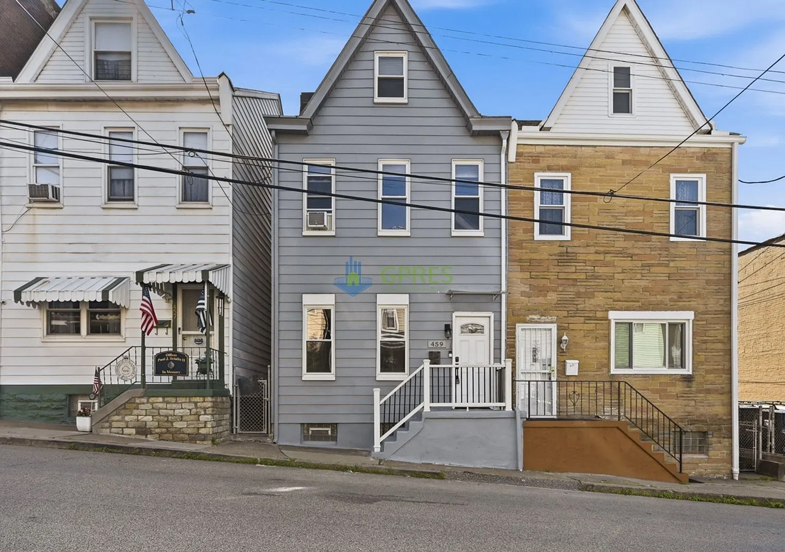 Upscale 3BR Home in Pittsburgh's Bloomfield neighborhood — Photo 1