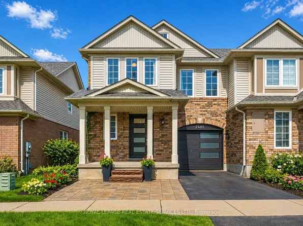 2485 Wooden Hill Cir, Oakville, ON L6M 4E3