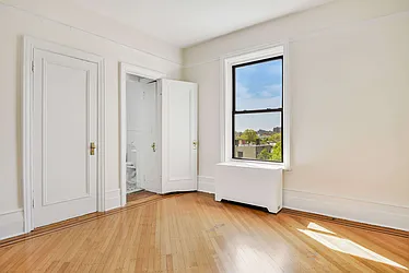 Rented by Akelius Real Estate Management