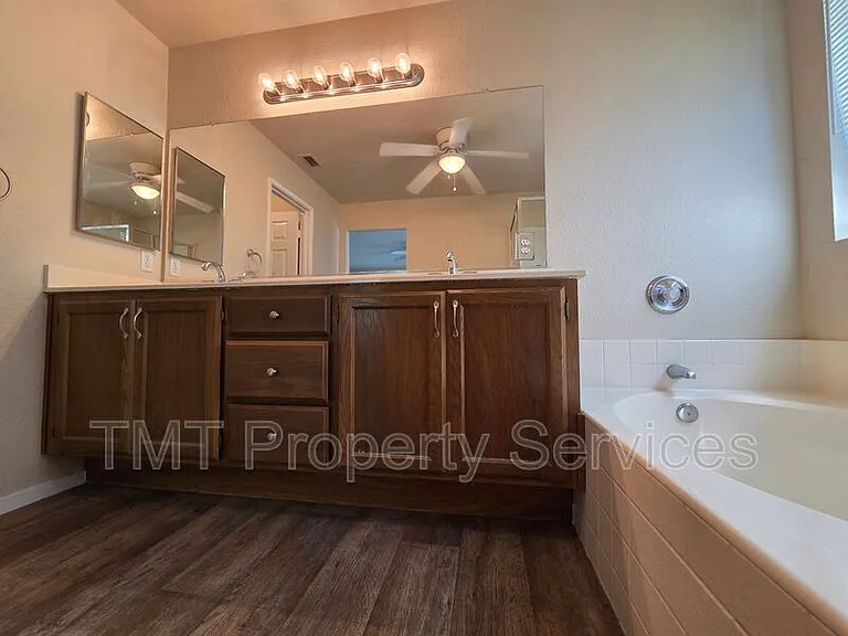 1717 Providence Way — Photo 43