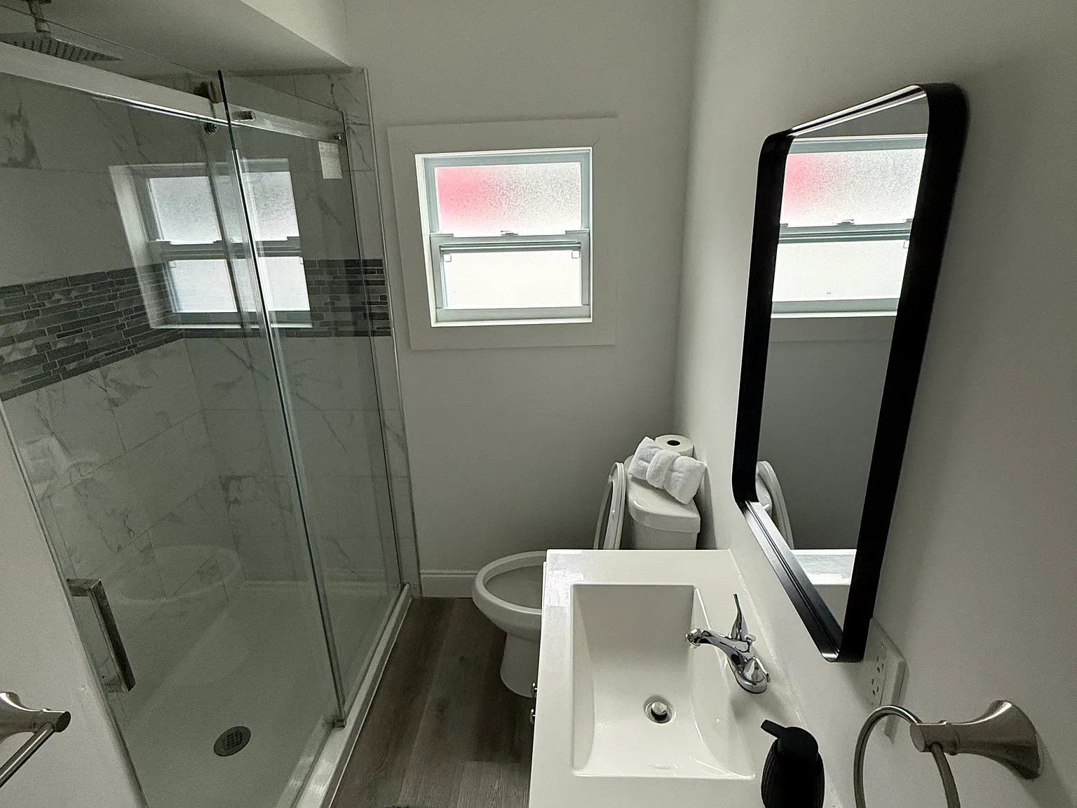 1 bed, 420 sqft, $1,250 — Photo 2