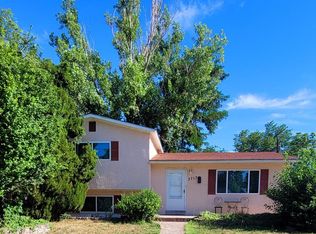 3713 Devonshire Ln, Pueblo, CO 81005