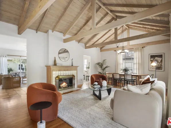 12167 Valleyheart Dr, Studio City, CA 91604