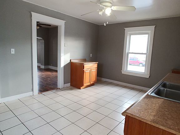 4th image of 236 S Davis St SE