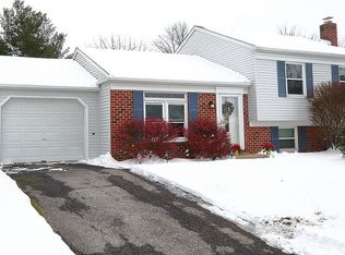 9 Cobblestone Dr, Willow Street, PA 17584