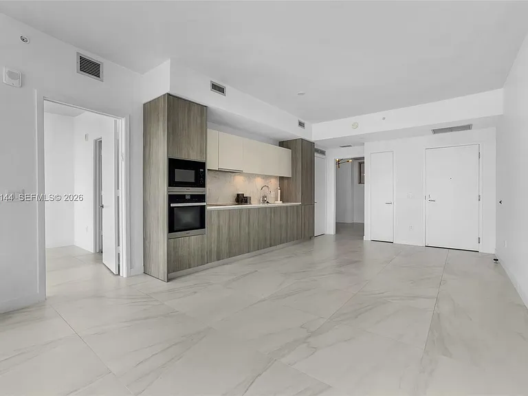 2900 NE 7th Ave #1806 — Photo 5