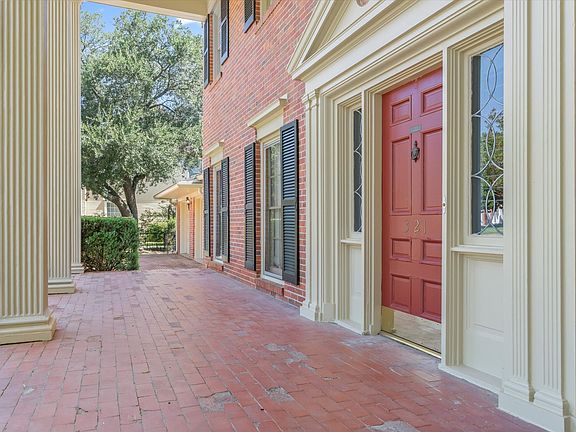 4th image of 321 S Mary St