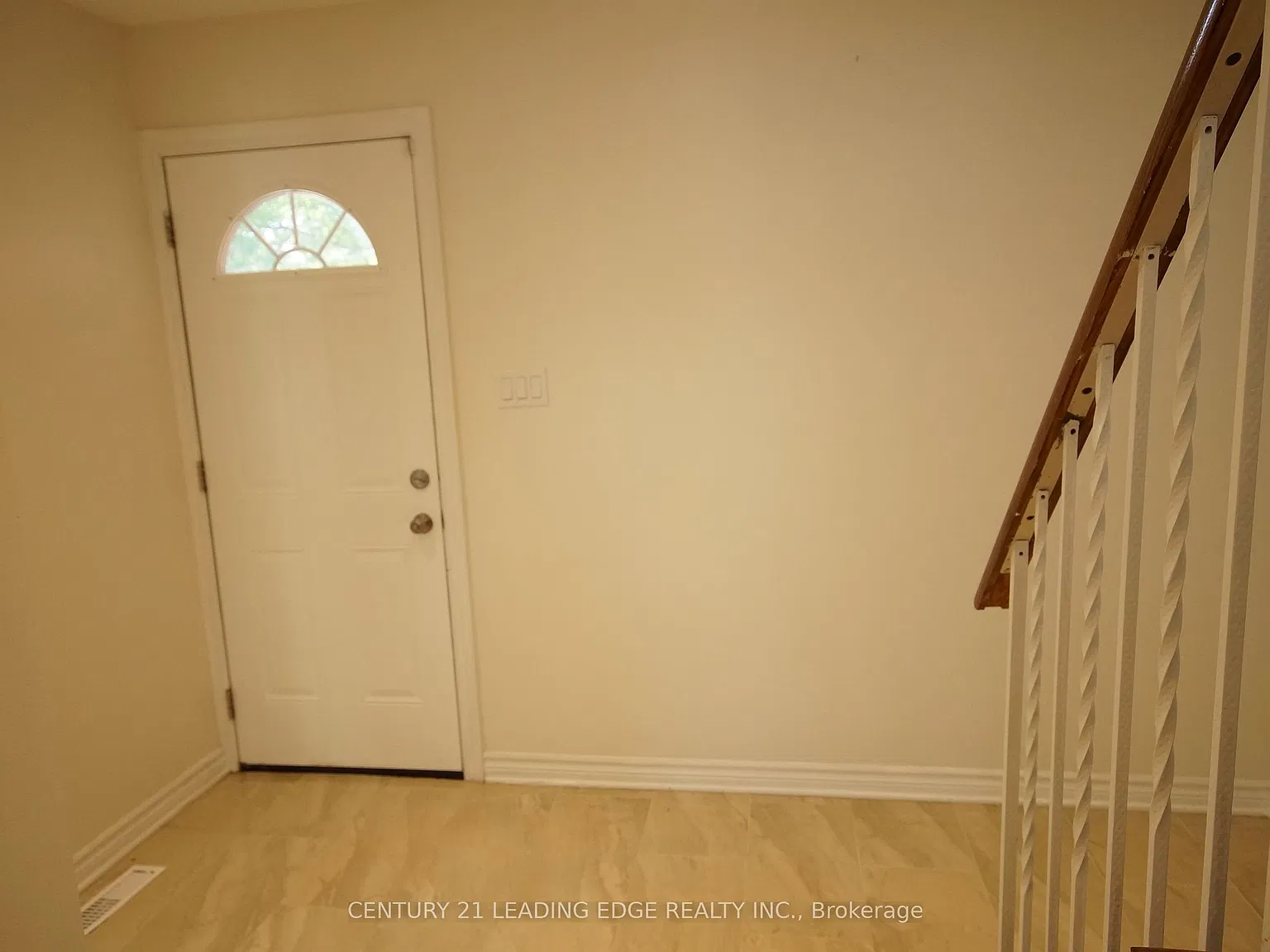 3 bed, $2,600 — Photo 4