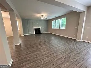 5 bed, 4.0 bath, 3660 sqft, $2,800 — Photo 3