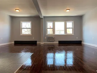 Rented by Hillel Realty Group