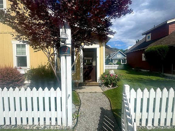 2nd image of 107 Barefoot Lane