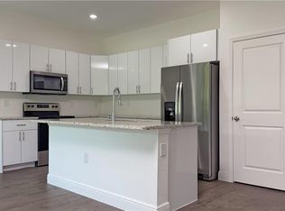 3071 S Beechwood Cir, Labelle, FL 33935