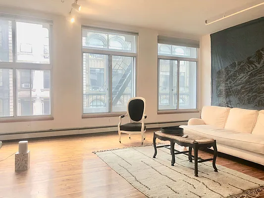 Rented by True Lofts New York LLC | media 24