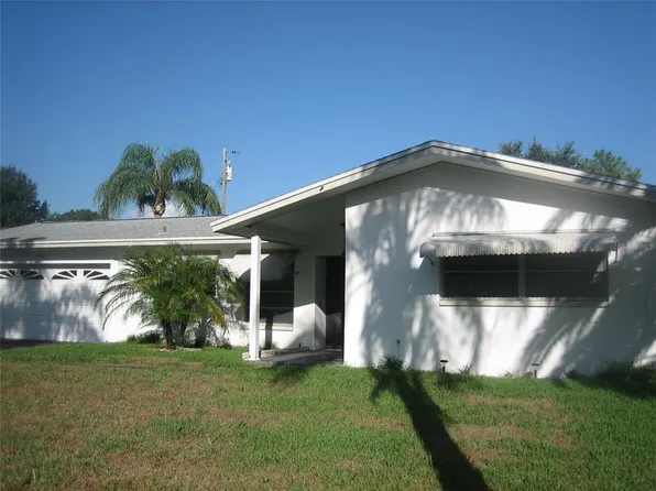 2245 Cedar Dr, Dunedin, FL 34698