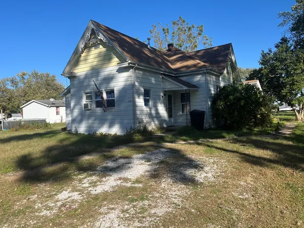 106 S Newark St, Knox City, MO 63446