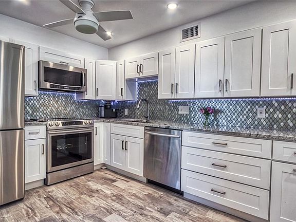 2nd image of 845 Benjamin Franklin Dr Unit 301