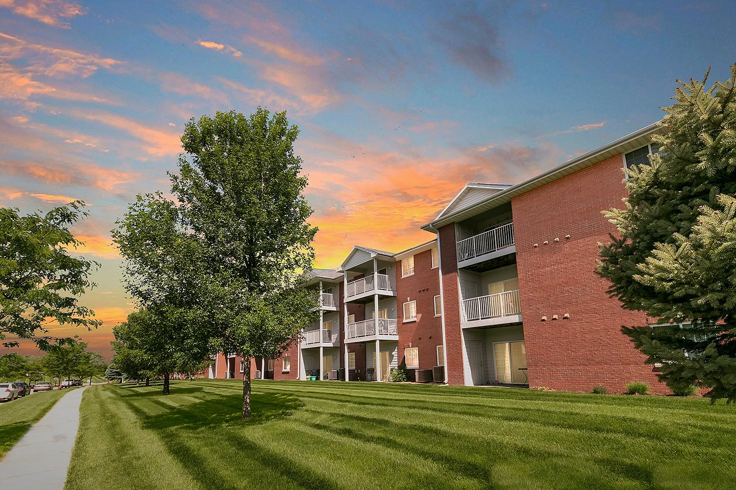Lexington Ridge Apartments — Photo 1