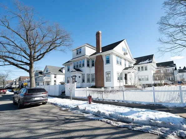 244 Blue Hills Pkwy, Milton, MA 02186