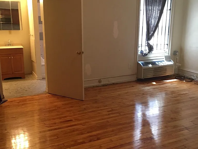 2118 Walnut St #2M — Photo 22